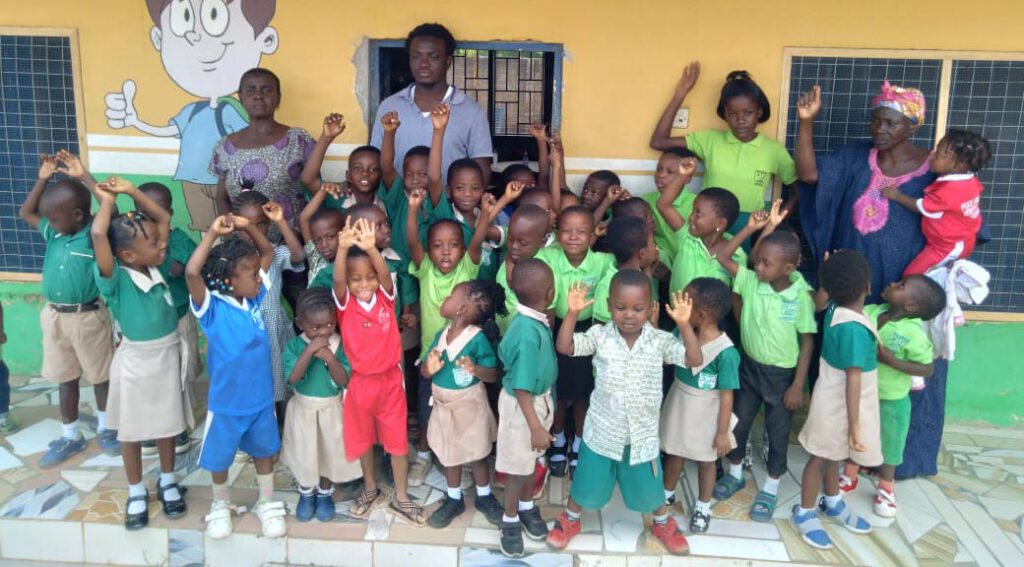Schulkinder - Ein Lächeln für Ghana